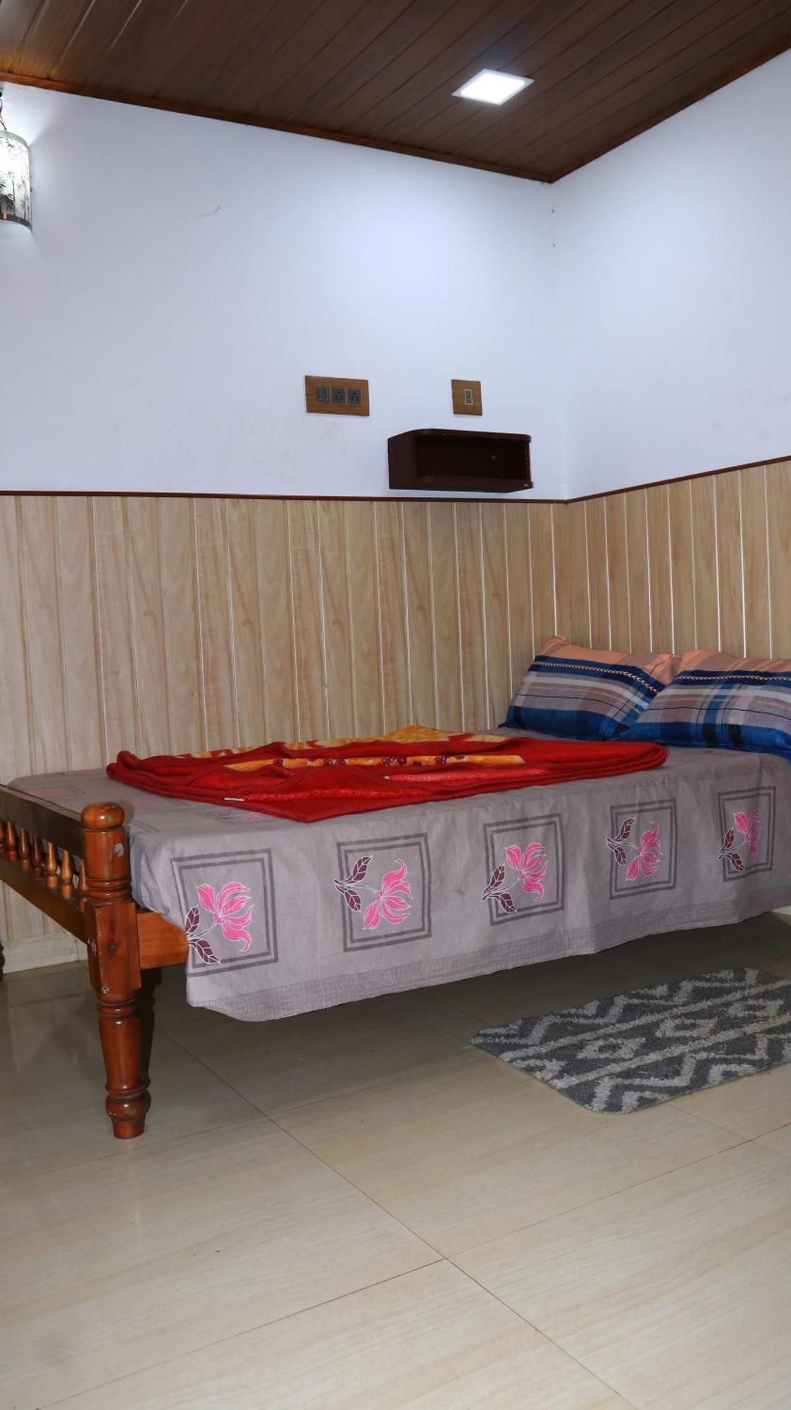 Navaneeth Homestay Devikolam Ngoại thất bức ảnh
