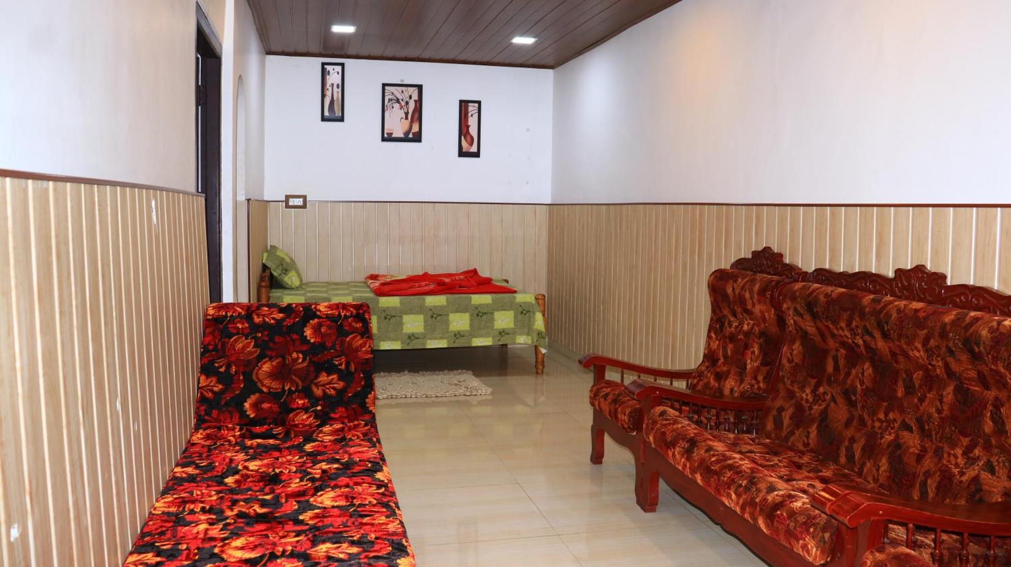 Navaneeth Homestay Devikolam Ngoại thất bức ảnh